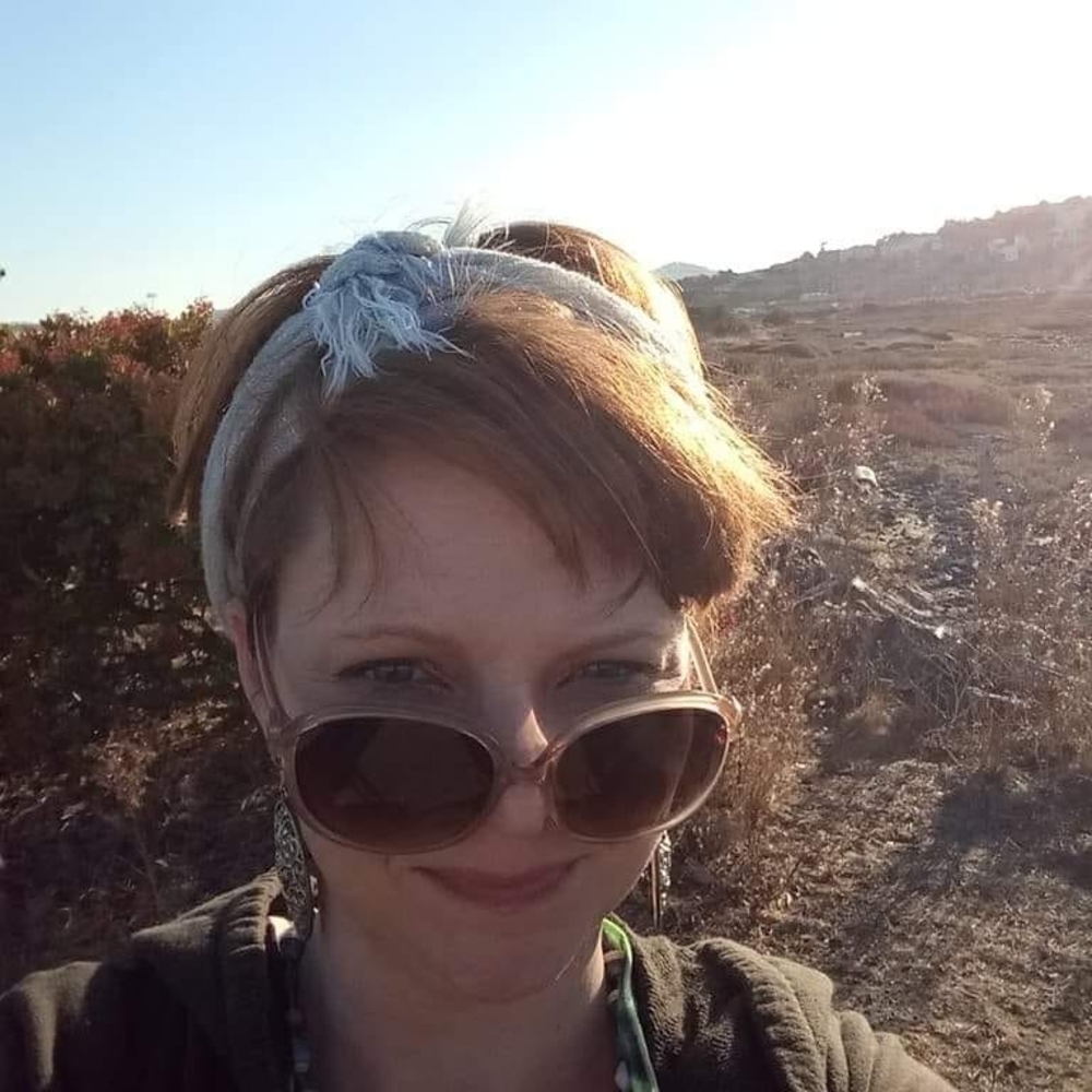 Meet your Posher, Elizabeth